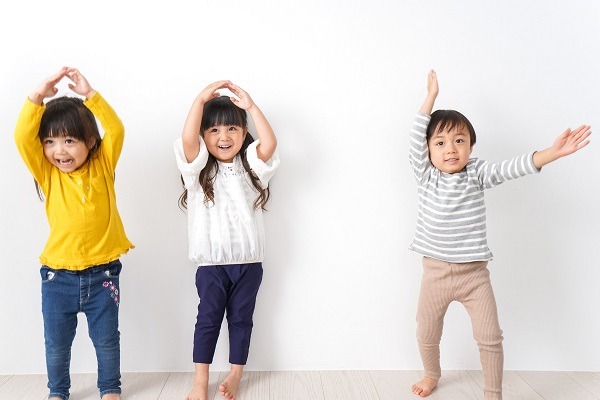 Trẻ chậm đi chậm nói có nên lo lắng?