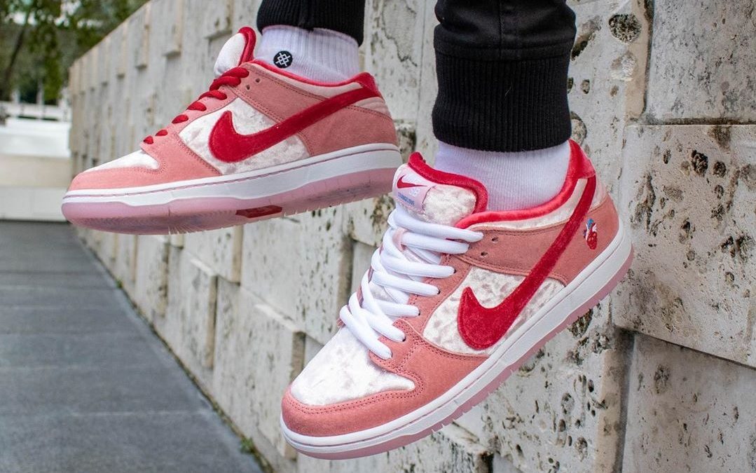 Đánh giá giày Nike SB Dunk - Mua ở đâu giá rẻ và chất lượng