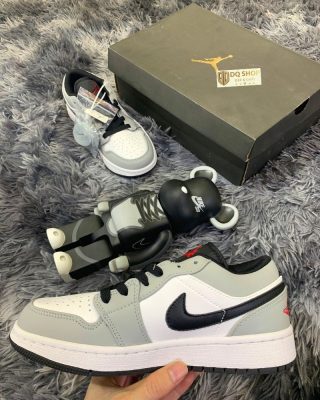 Đánh giá chi tiết giày Jordan 1 Low Light Smoke Grey và phối đồ cực chất