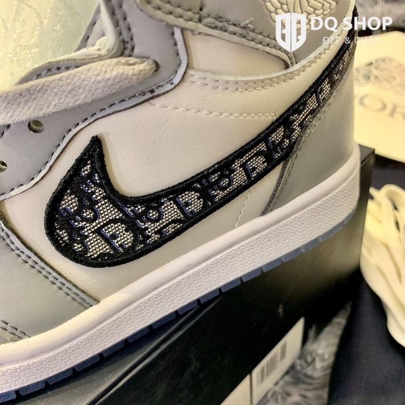 Đánh giá chi tiết giày Nike Air Jordan 1 Dior gây sốt giới trẻ thời gian qua