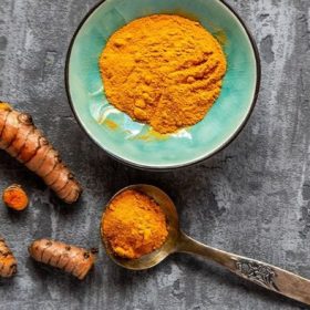 Uống nghệ với mật ong nhiều có tốt không?