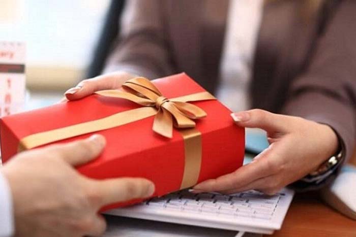 Ý Nghĩa Quà Tết-Tết năm 2022 nên tặng quà gì ý nghĩa?