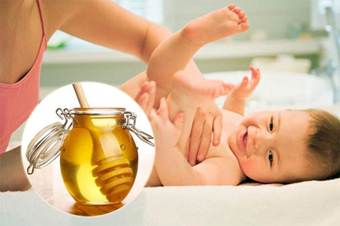 không dùng mật ong cho trẻ dưới 1 tuổi
