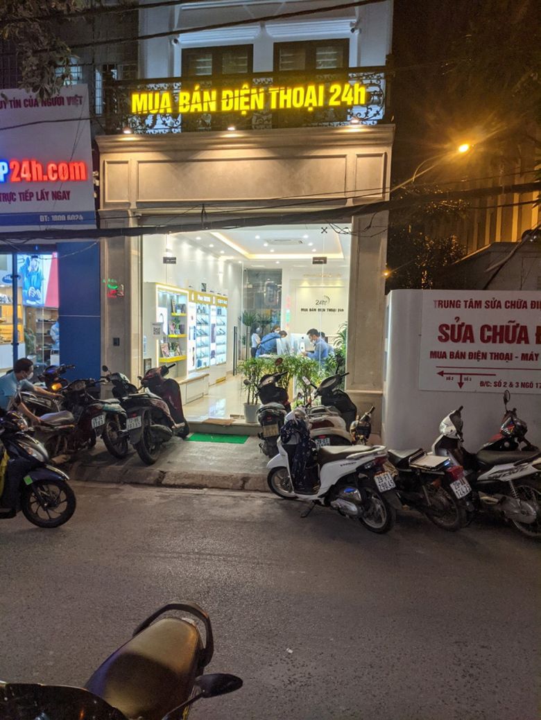 Mua điện thoại cũ ở đâu uy tín tại Hà Nội? Top 5 địa chỉ không thể bỏ qua