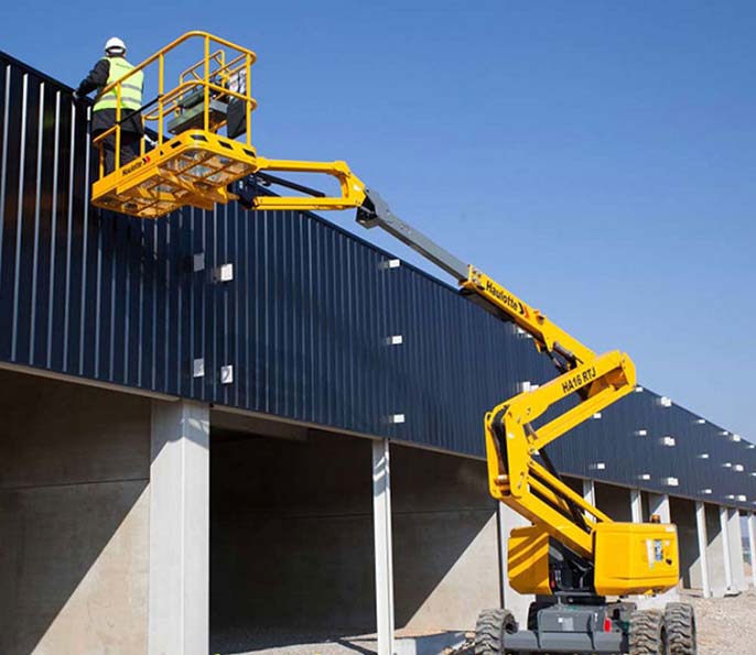 Phân Phối Xe Nâng Người Trên Cao Chính Hãng tại Hà Nội