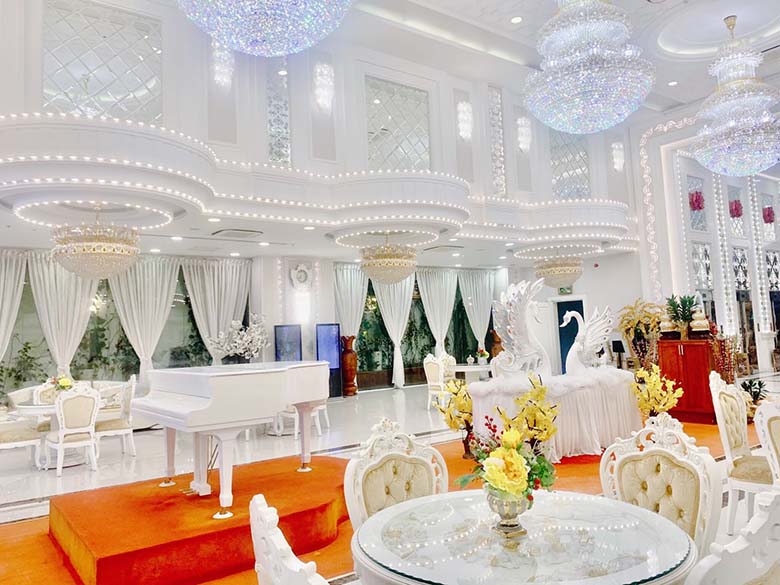 Cho điểm nhà hàng Western Palace lừa đảo và đi tìm câu trả lời về uy tín thực sự