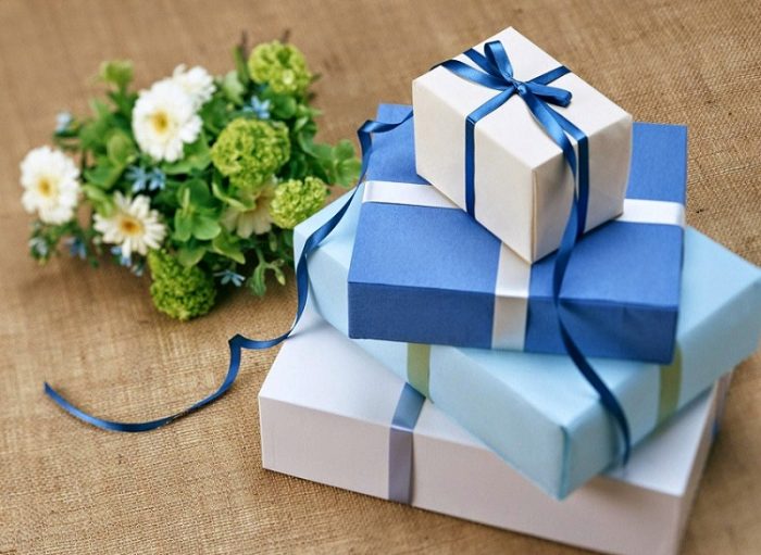 Quà tặng sinh nhật có ý nghĩa gì