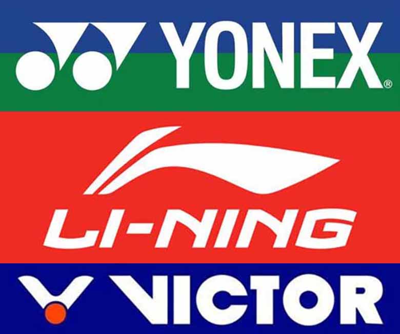 Vợt, giày cầu lông và 3 món phụ kiện không thể thiếu FB Shop gợi ý cho bạn